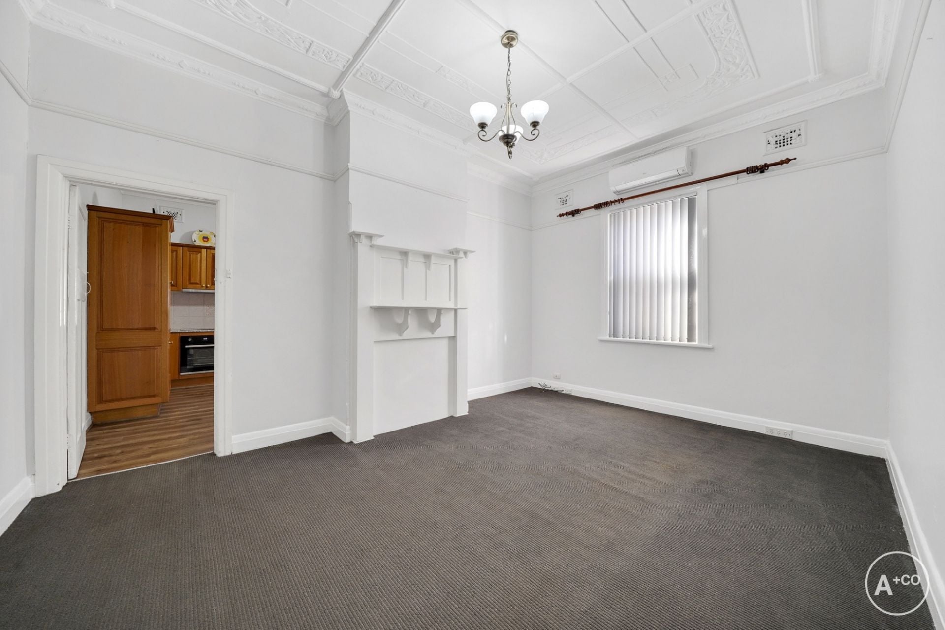 102 Gardeners Road, Kingsford