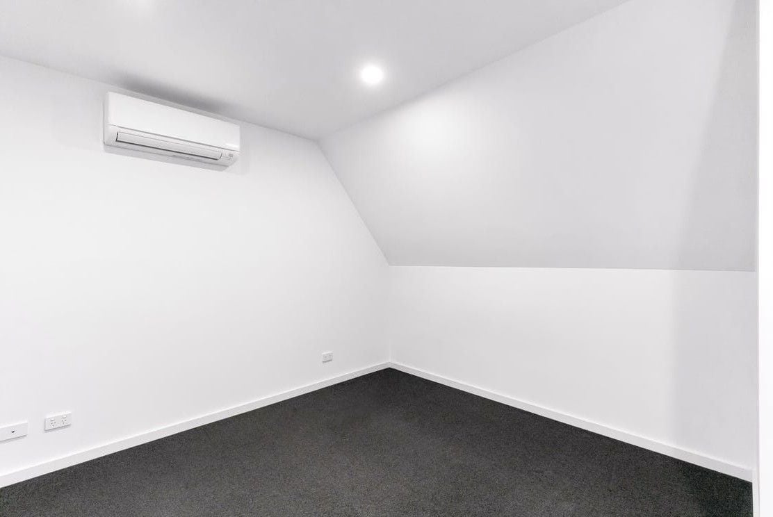 Spacious & Versatile Three-Bedroom Home – Utilities Included