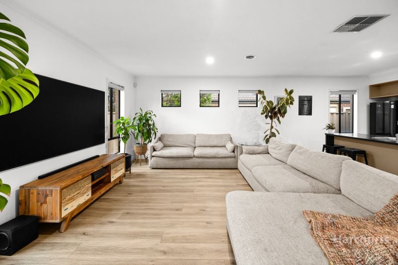 5 Cobaw Circuit, Caroline Springs