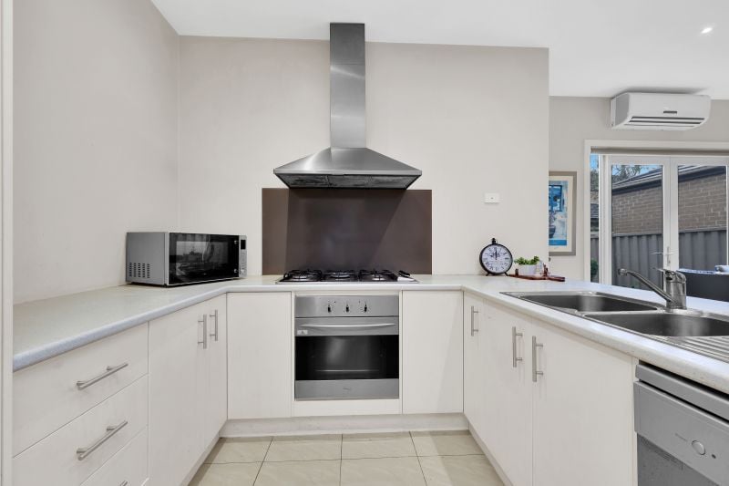 3 Granite Outlook, Epping