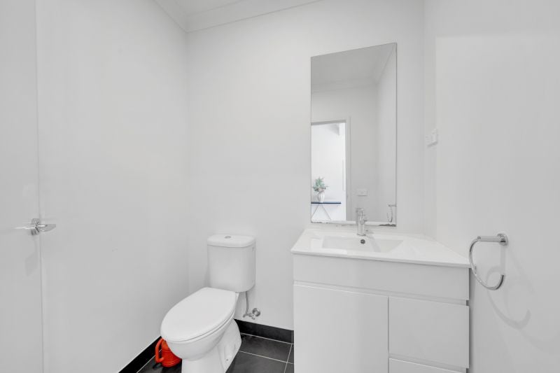 8 Silverstone Circuit, Wollert