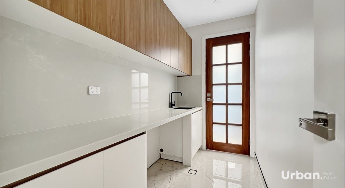 Austral 409 Tenth Avenue