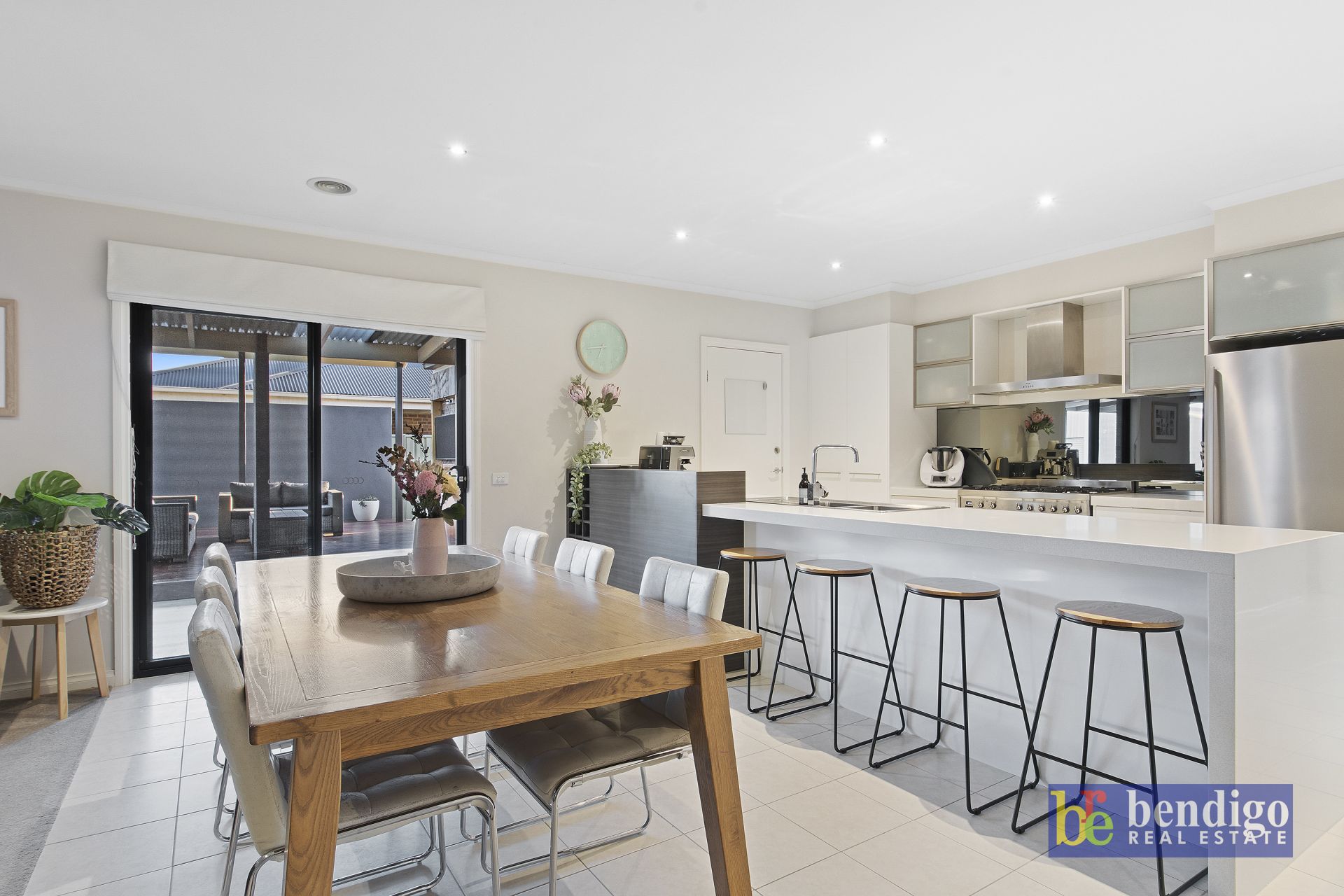 6 Greenfield Drive Epsom VIC, Epsom - Thumbnail 6
