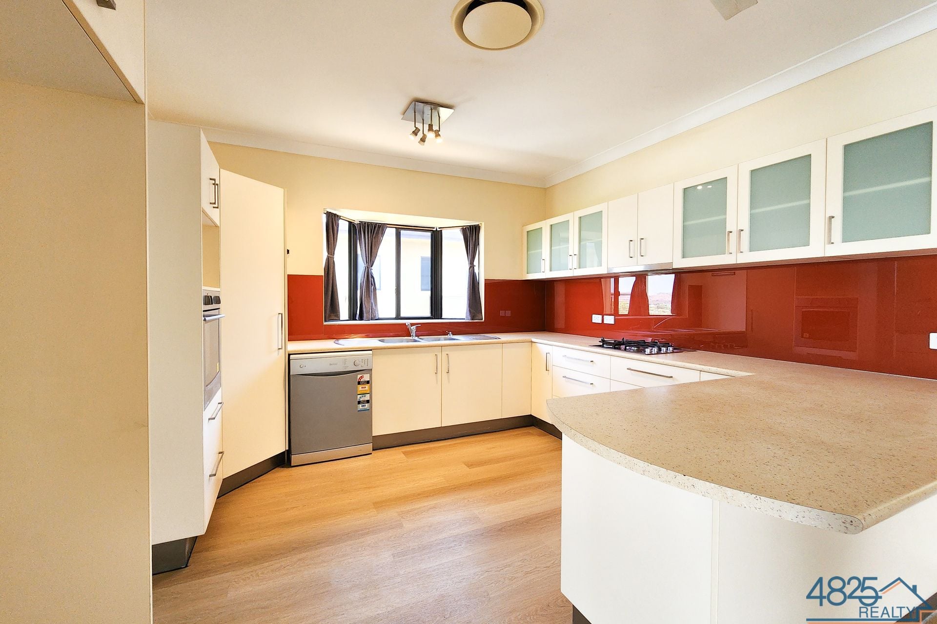 16 Black Star Crescent Mount Isa QLD, Mount Isa City - Thumbnail 8