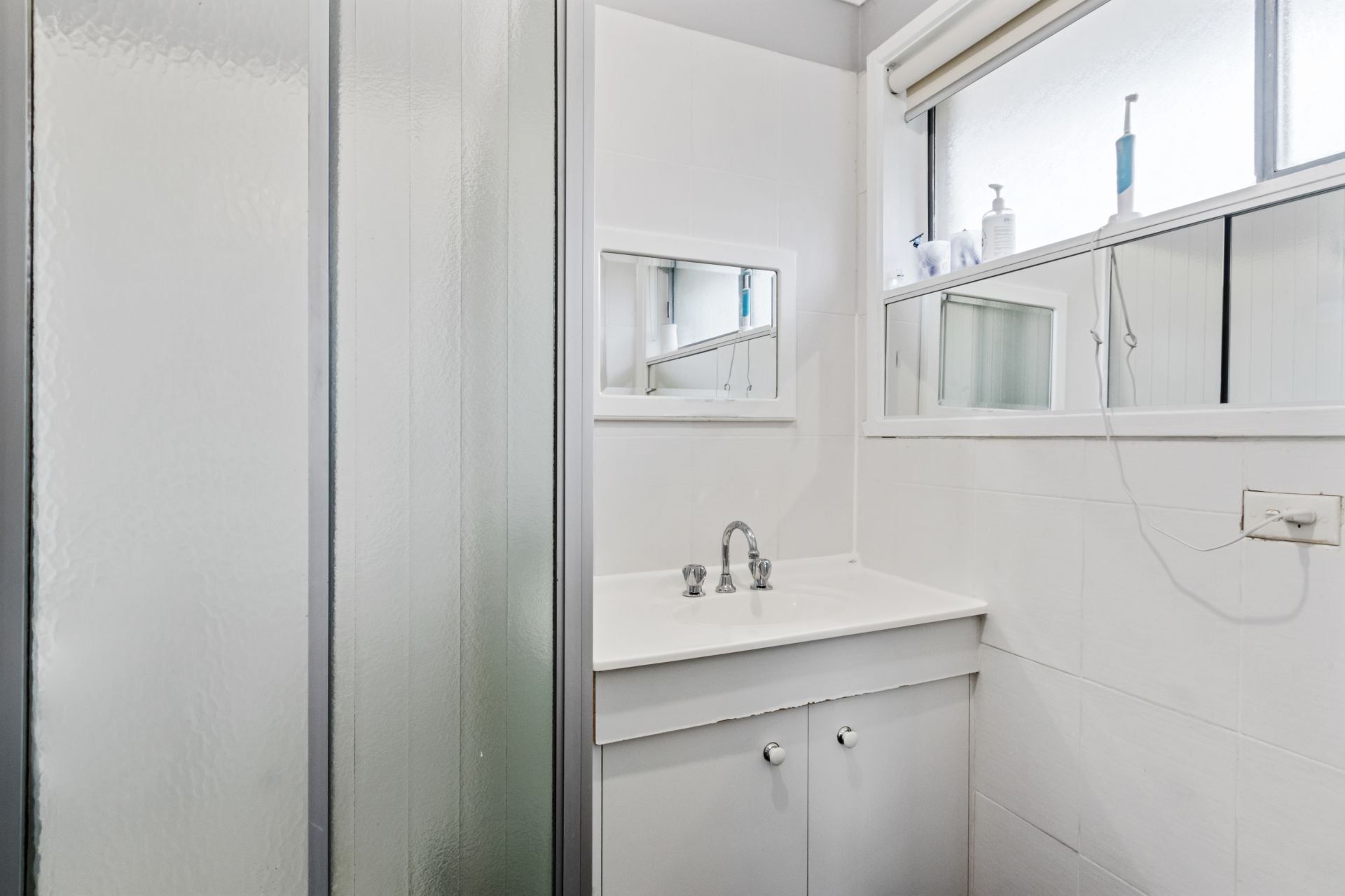 WELCOME TO YOUR MODERN SANCTUARY, WHERE LUXURY MEETS CONVENIENCE AT EVERY TURN