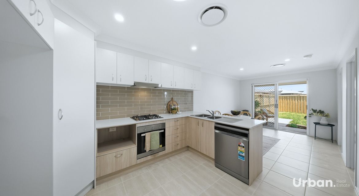 Chisholm 1/3 Aquata Street