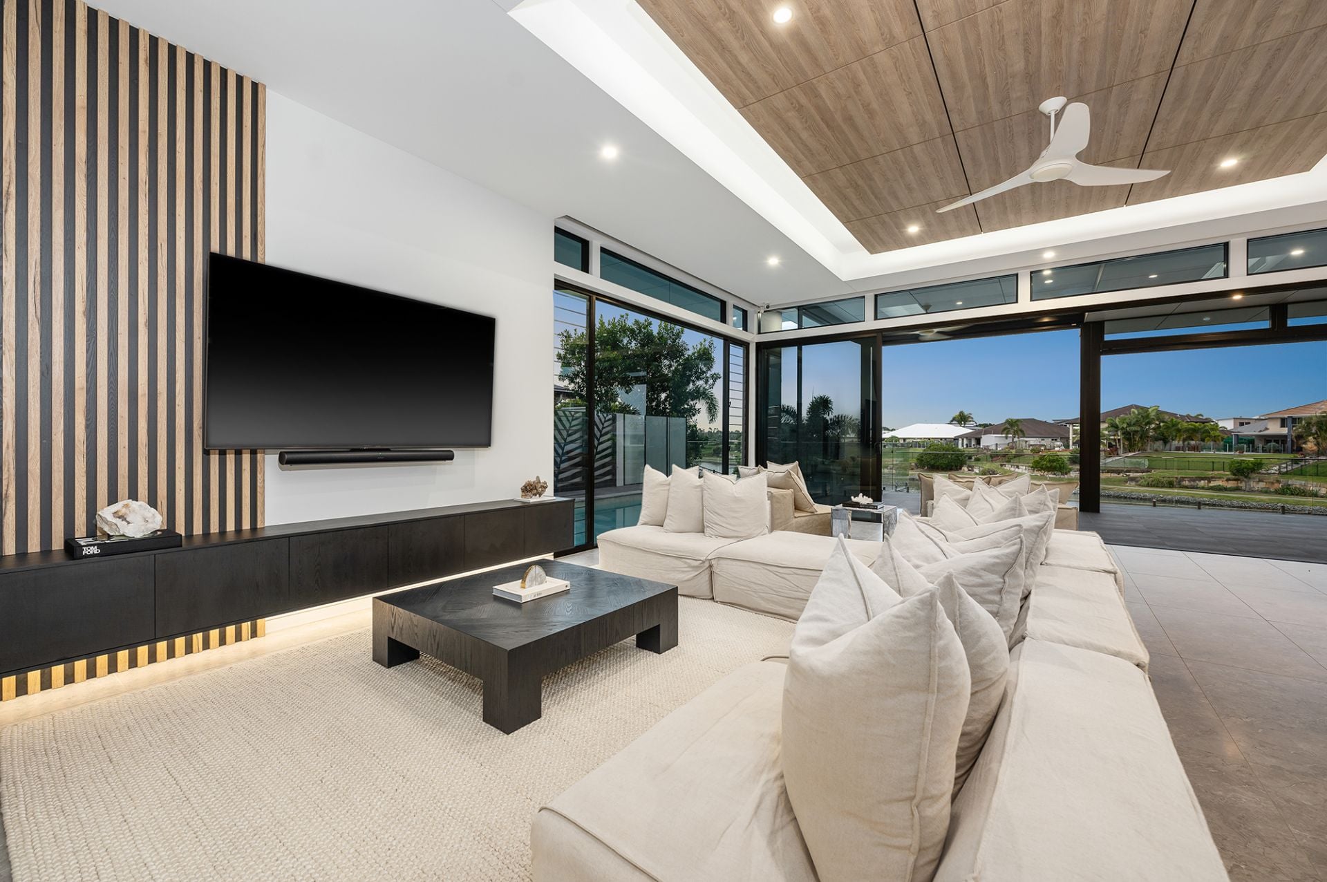 9 Temple Island Circuit, Oxenford - Thumbnail 4