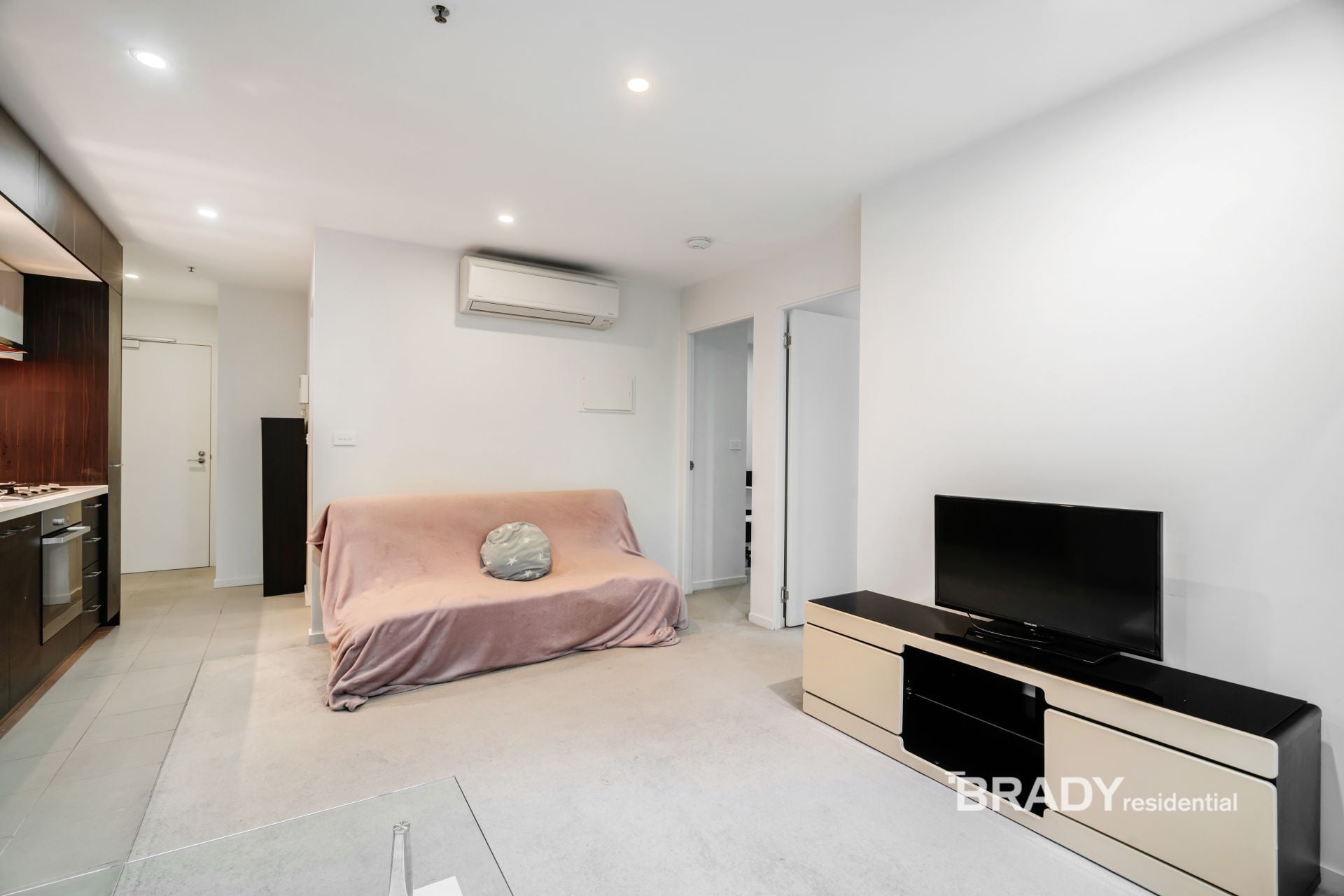 3301/5 Sutherland Street Melbourne VIC, Melbourne - Thumbnail 4