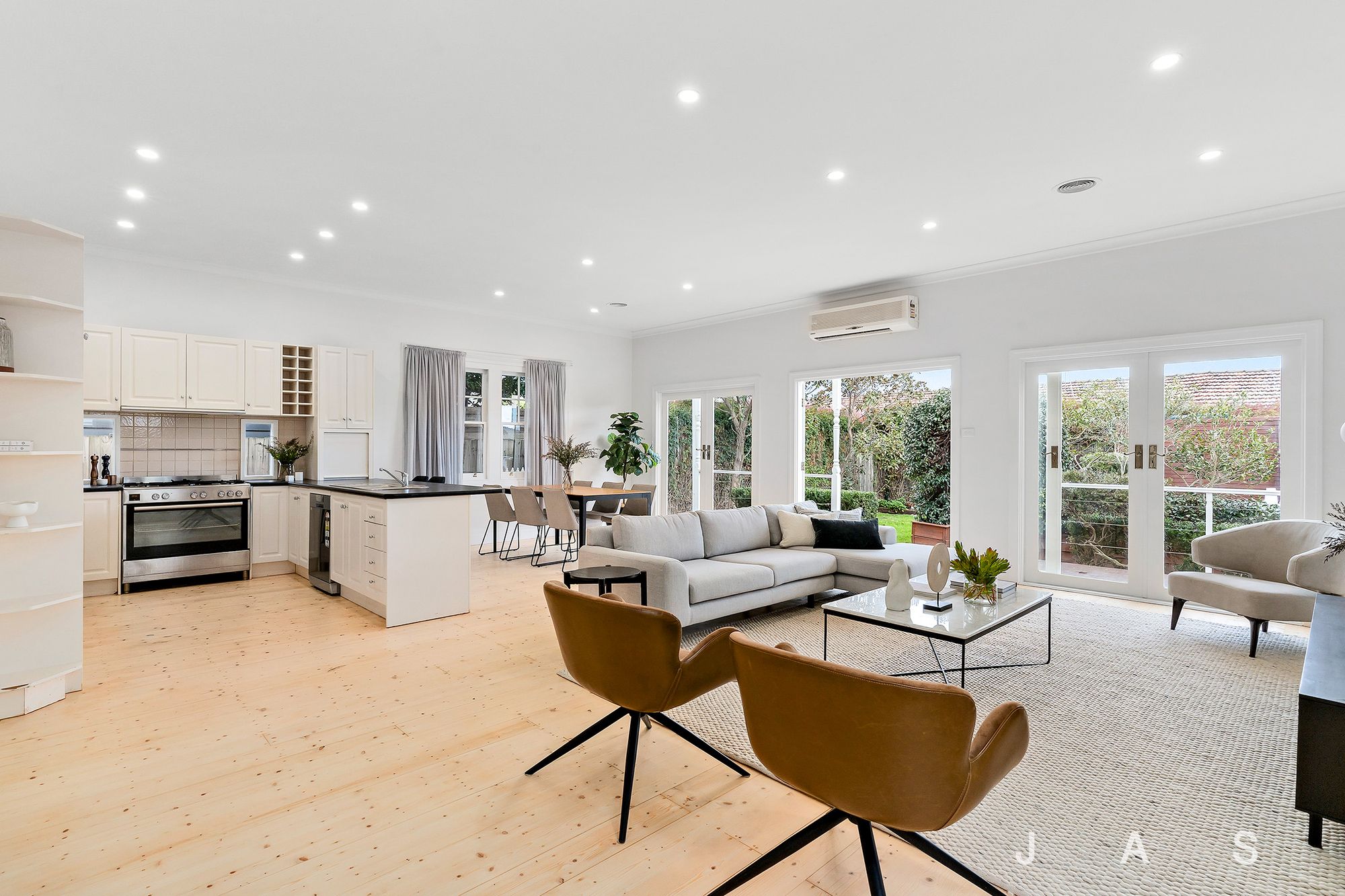 3 Molesworth Court, West Footscray, West Footscray - Thumbnail 3