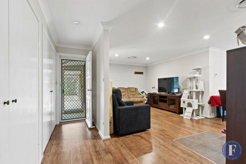 198 William Street, Young NSW, Young - Thumbnail 4