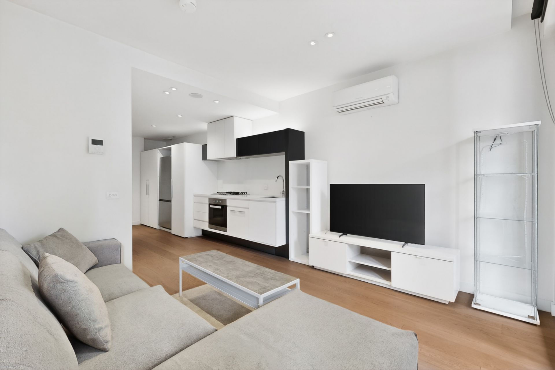 114/2 Hobson Street, South Yarra - Thumbnail 8
