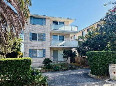 Collaroy - 2/5 Stuart Street