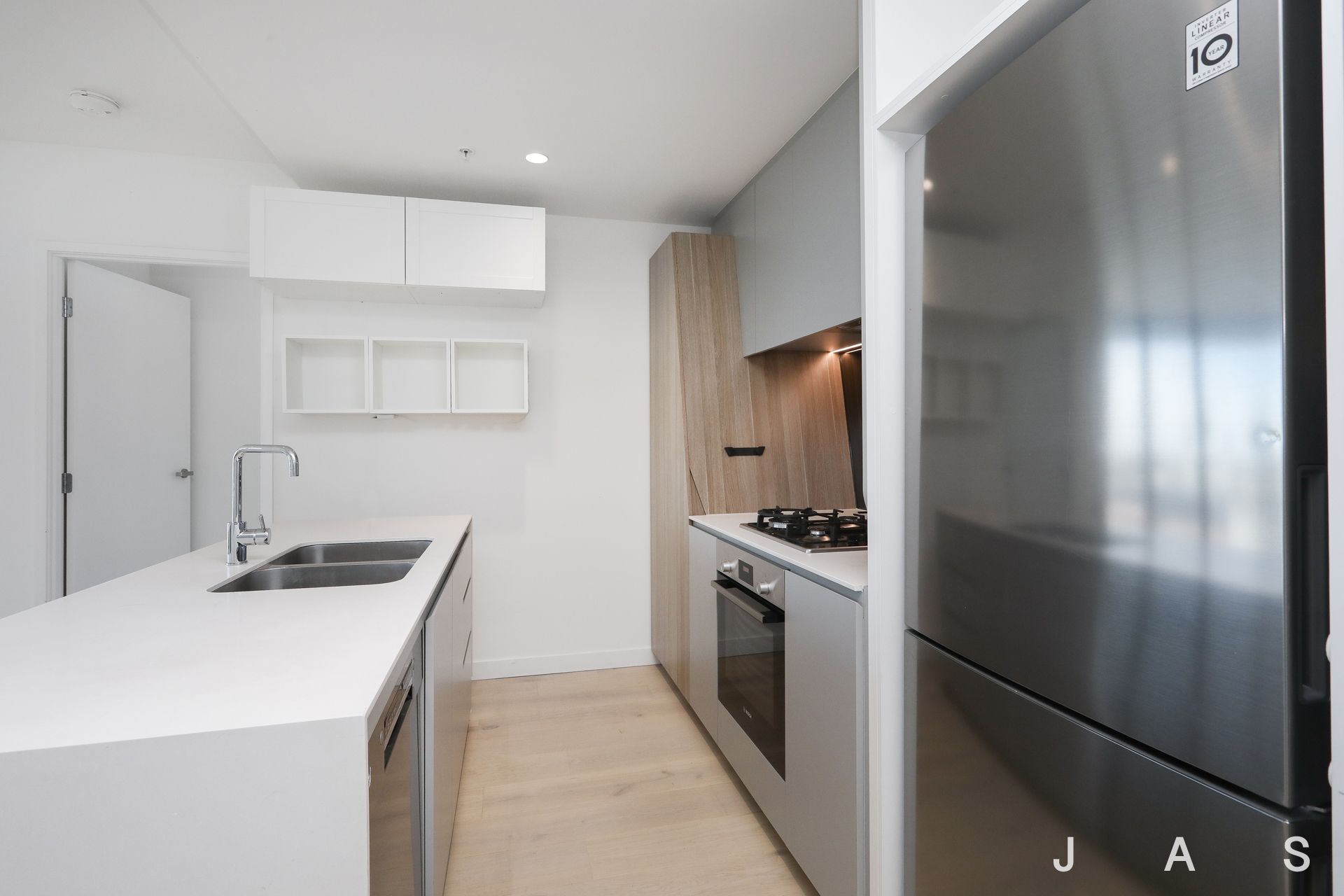 910/2 Hallenstein Street Footscray VIC, Footscray - Thumbnail 8