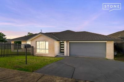 Aberglasslyn 26 McKeachie Drive