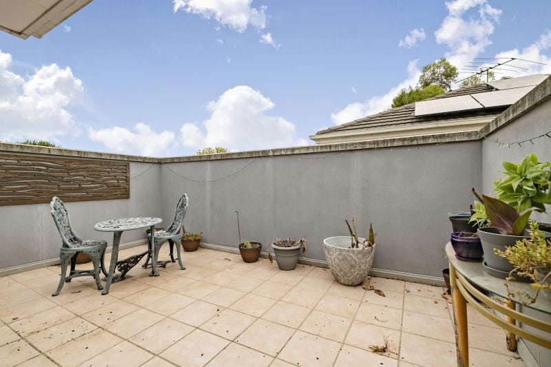 3/9-11 Oak Street, Whittlesea