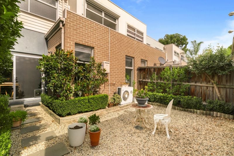9 Carlow Walk, Lalor