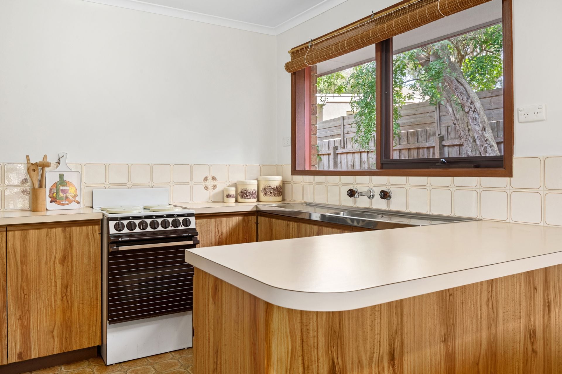 43 Roslyn Avenue, Rye, Rye - Thumbnail 4