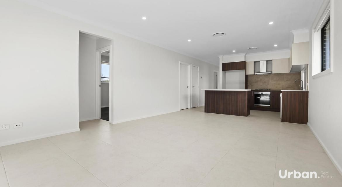 Austral 24 Caussade Crescent