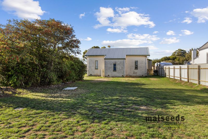 6 Kingsley Road Allendale East SA, Allendale East - Thumbnail 2