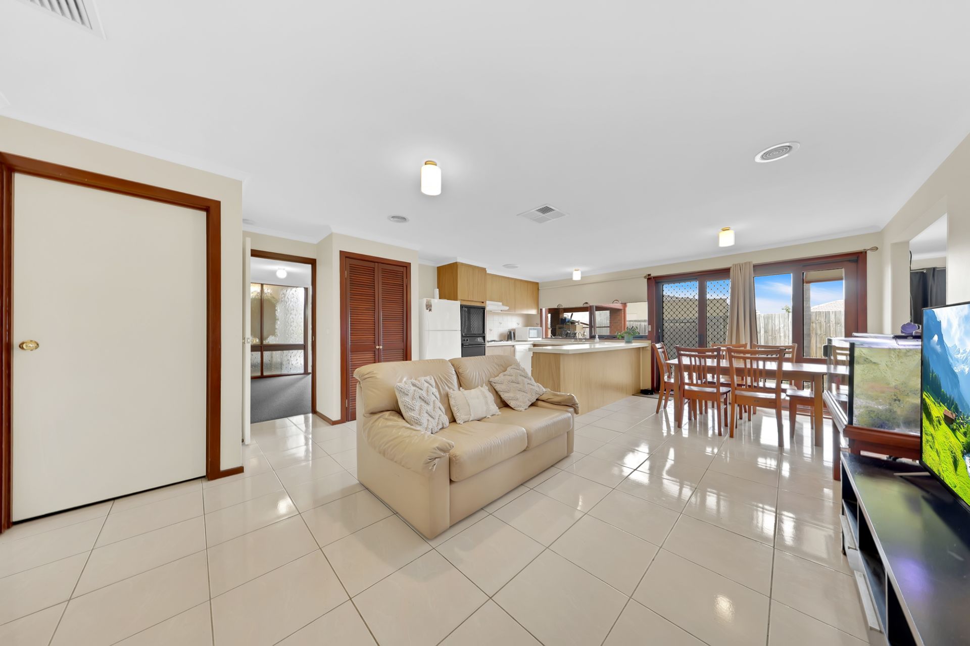 Big, Bright & Spacious!