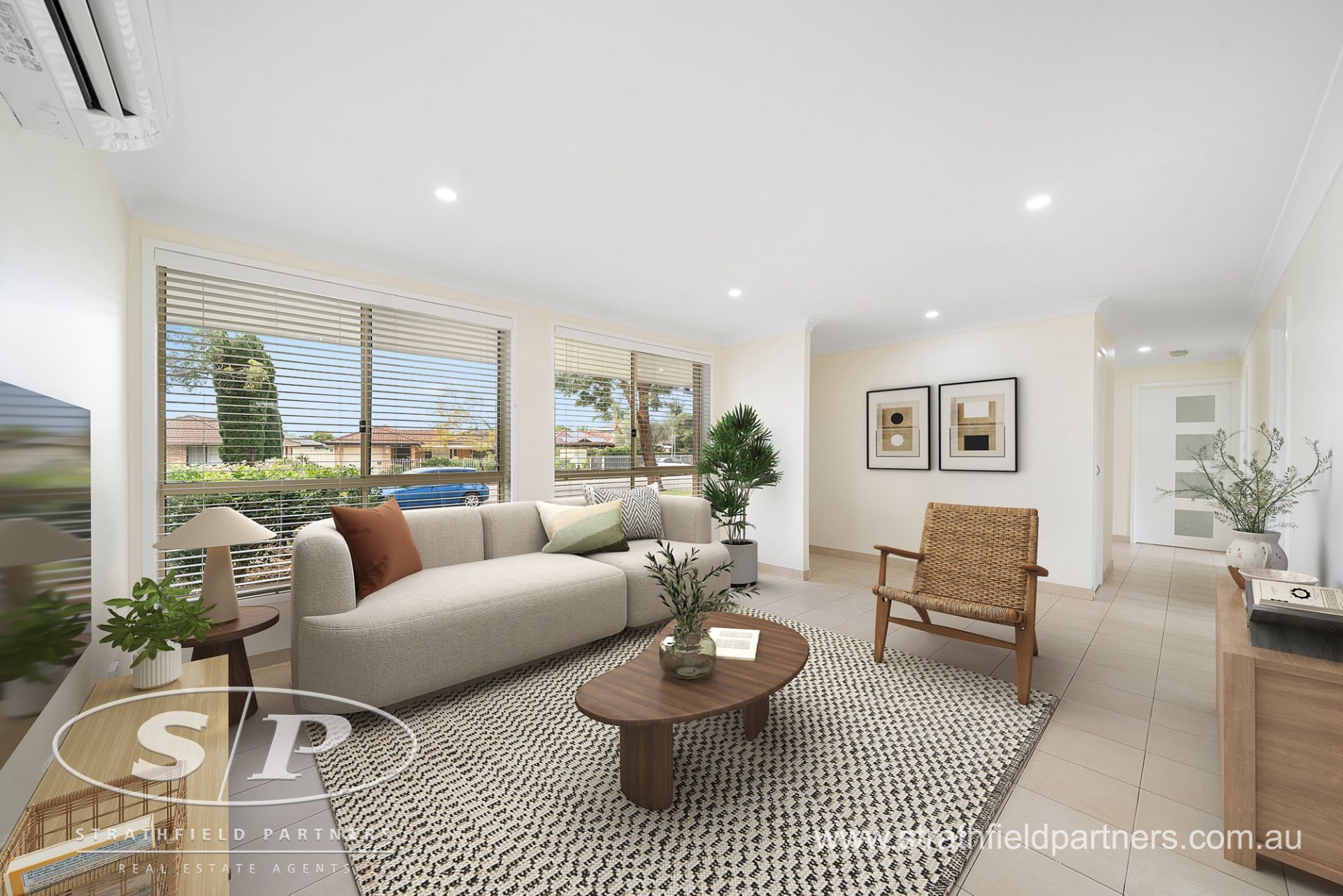 136 & 136A Buckwell Drive, Hassall Grove, Grove - Thumbnail 3