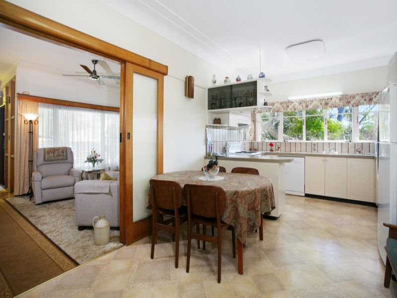31 Crescent Road, CARINGBAH SOUTH, Caringbah South - Thumbnail 5