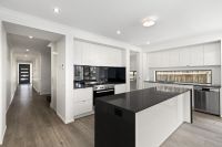 5 bedroom home in Ormond