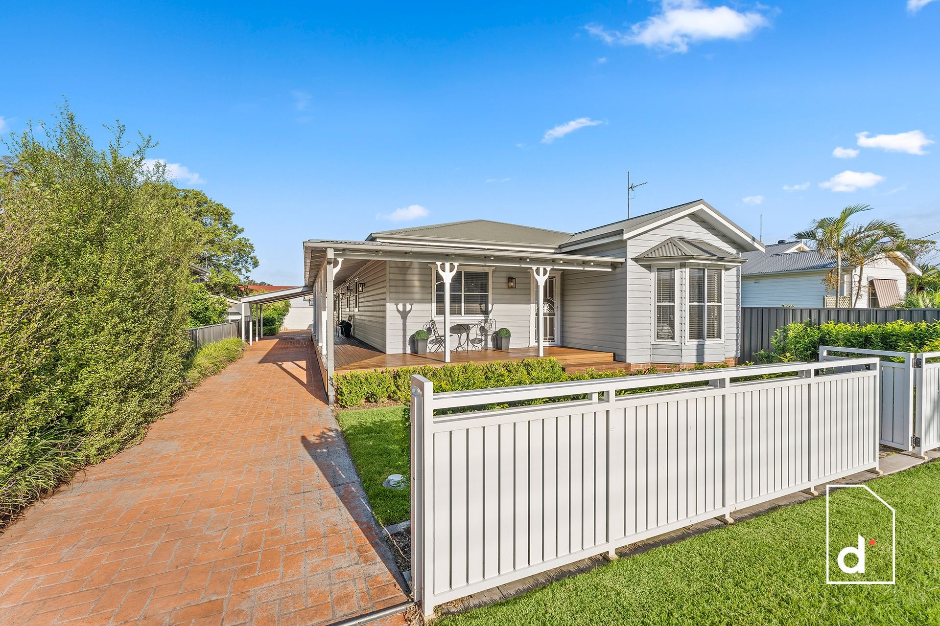 11 Bloomfield Avenue, Corrimal NSW