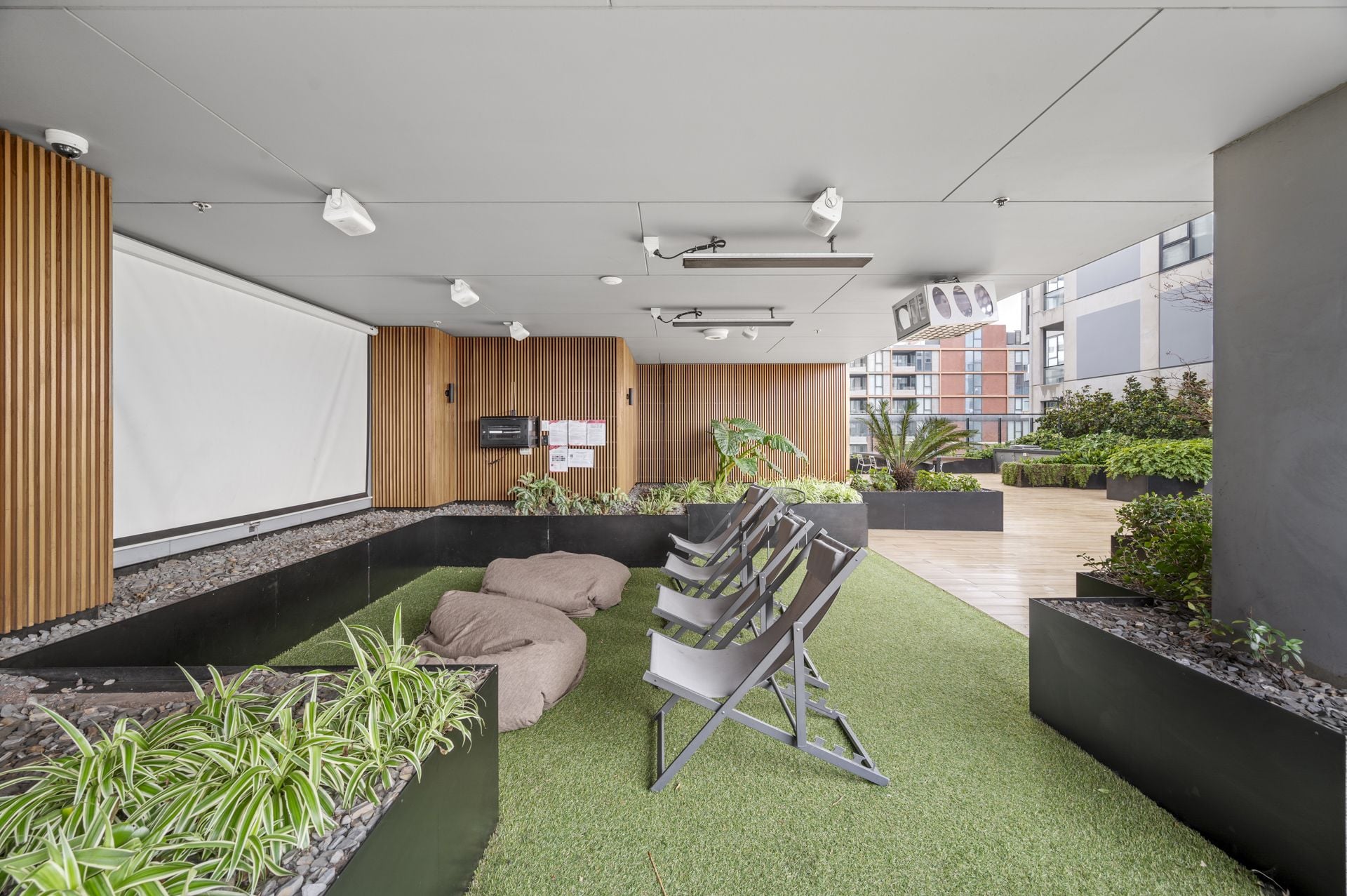 Prime Location Living In Moonee Ponds