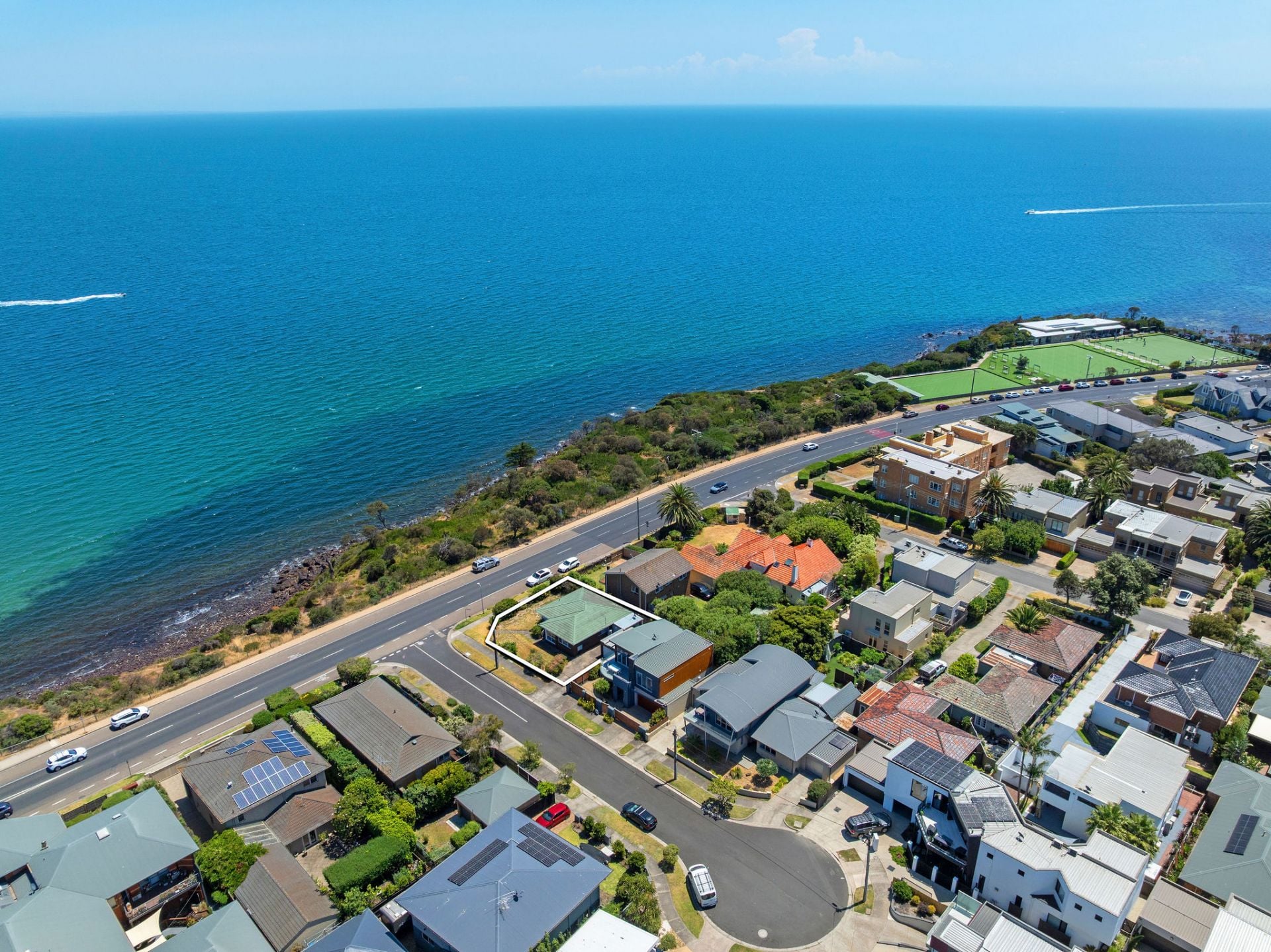 757 Esplanade, Mornington - Image 1