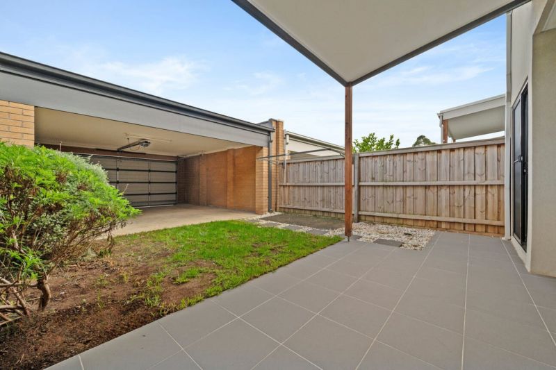 46 Oscar Circuit, Roxburgh Park