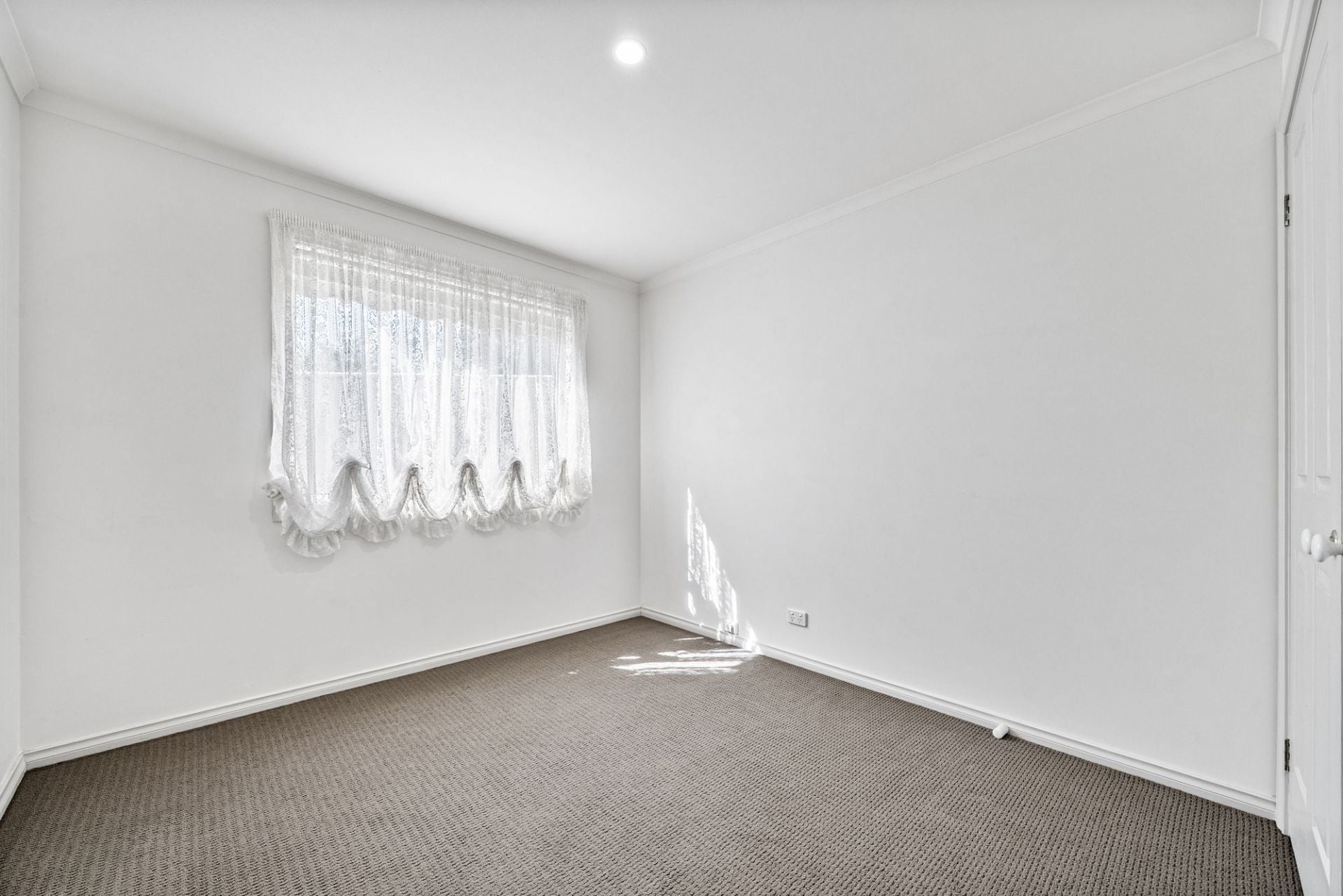Big on Space, Low on Maintenance – The Perfect All-Rounder in Prime Mill Park!