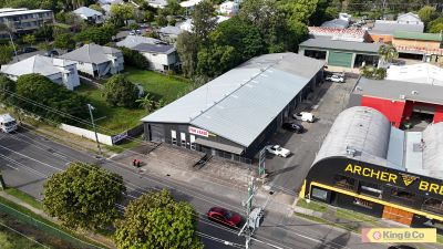 Main Road Exposure close to CBD!