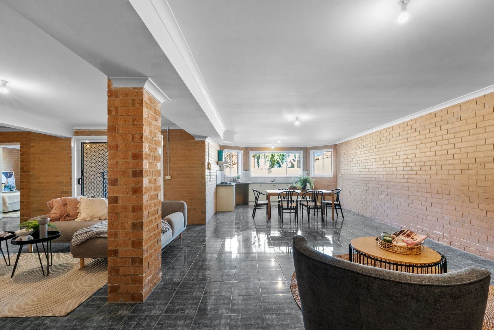 Family Scale Living in a Blue-Chip Mill Park Pocket