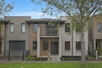 16 Great Brome Avenue, Epping