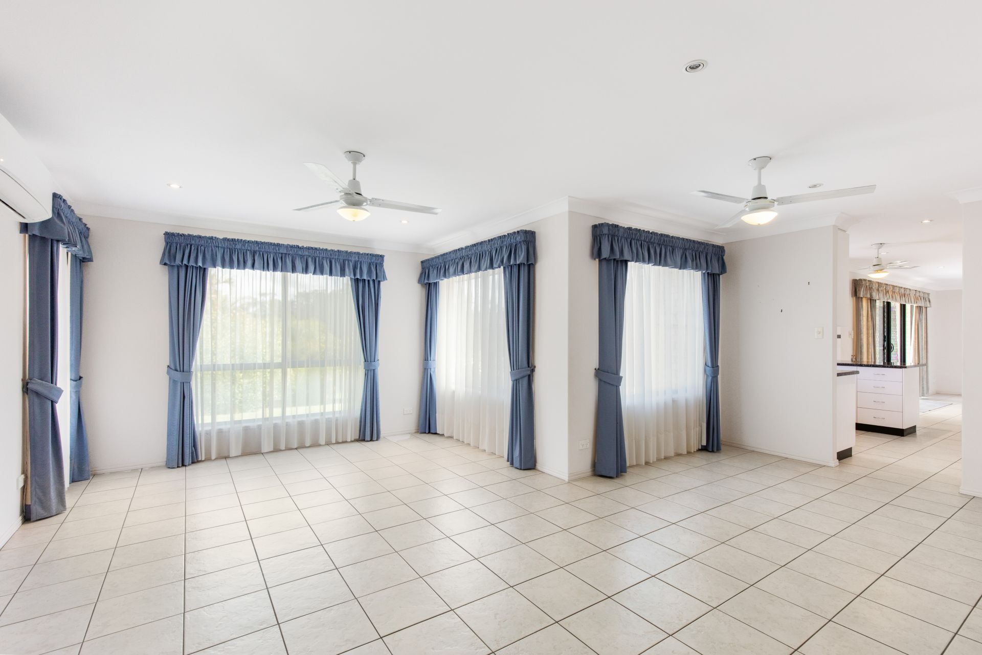 3 Farmborough Court, Southside - Thumbnail 7