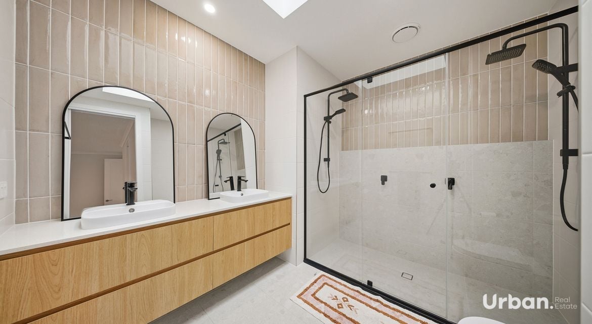 Lochinvar 10 Trevallyn Avenue