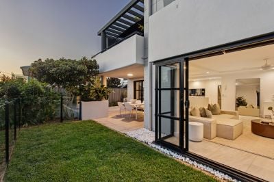 Narrabeen - 2/4 Narrabeen Street