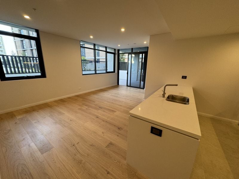 201/2D Conferta Avenue, Tallawong