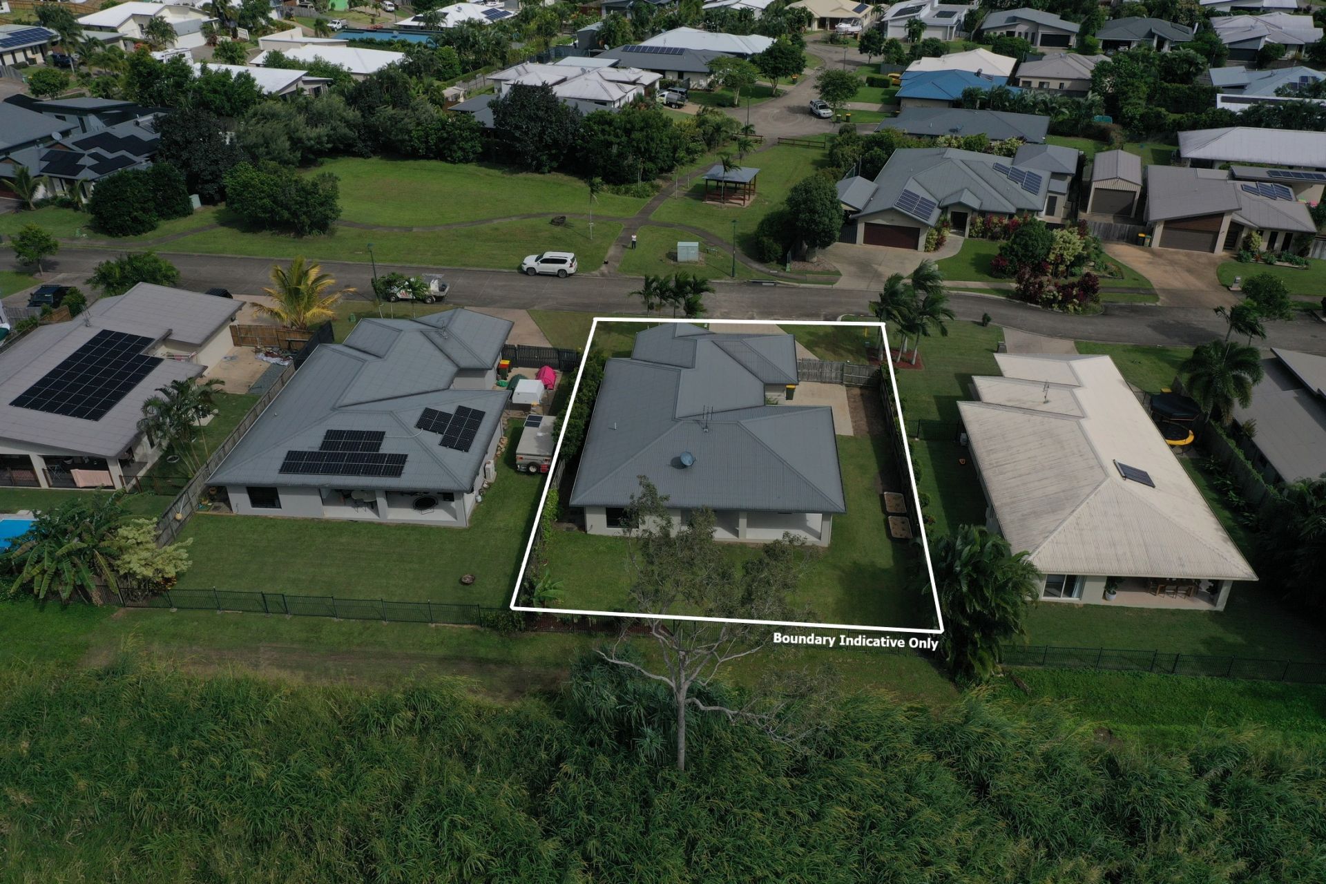 27 Endeavour Circuit Cannonvale QLD