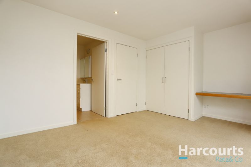 38 Waxflower Crescent, Bundoora