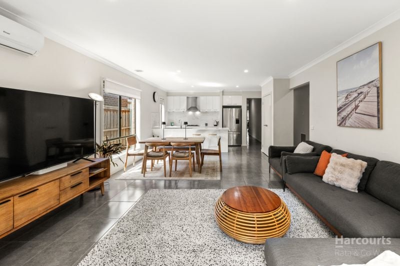 12 Versteegen Street, Fraser Rise