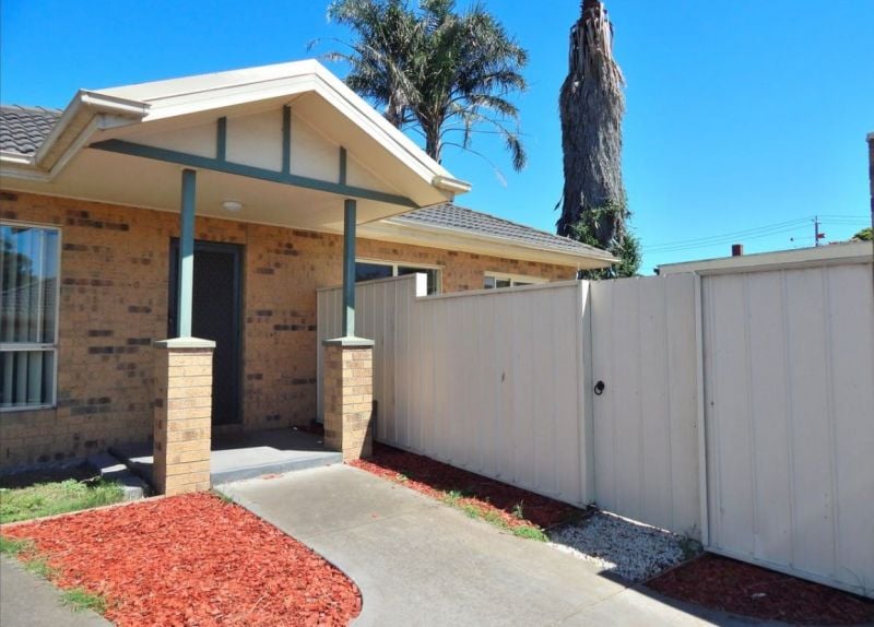 2/25 Cheddar Road, Reservoir