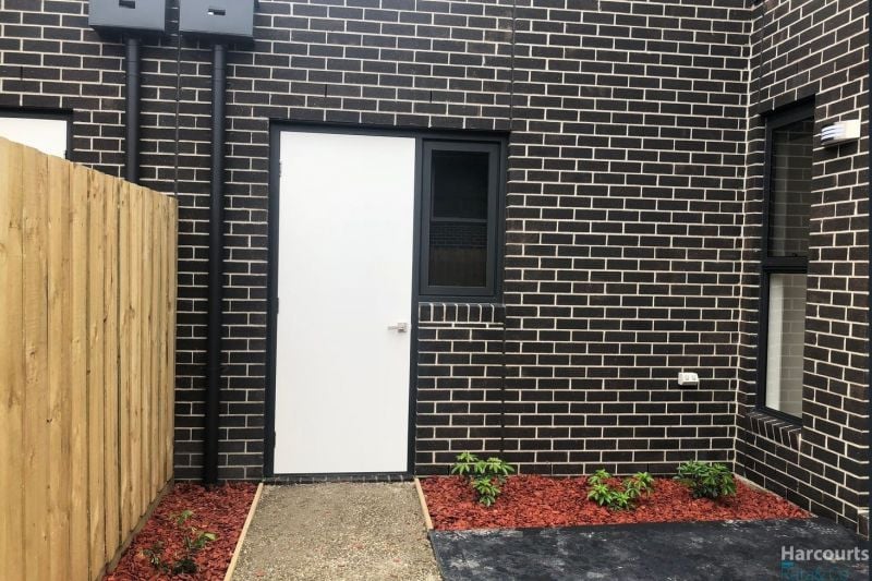 15/15 Linoak Avenue, Lalor