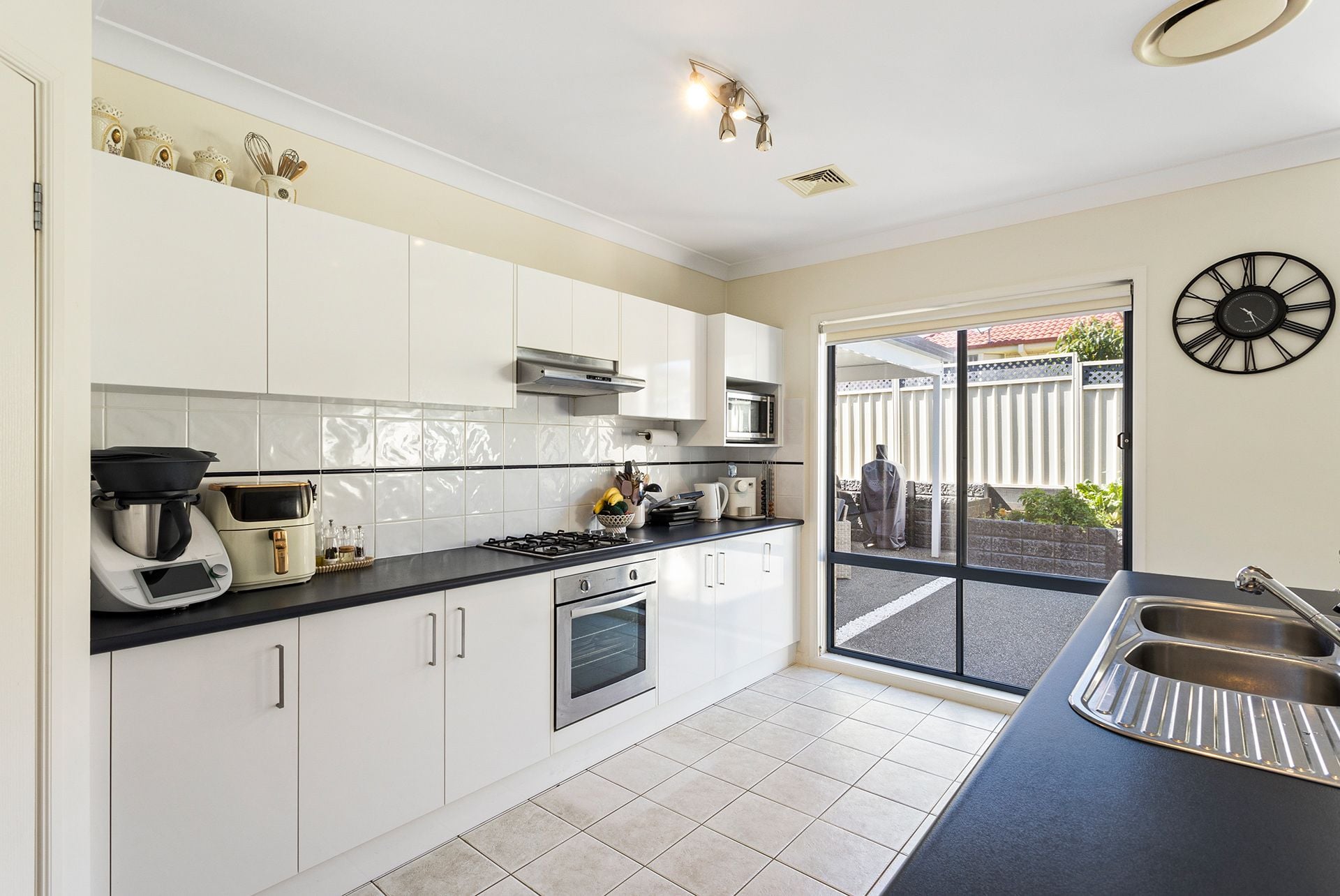 28 Stradbroke Avenue, Shell Cove NSW, Shell Cove - Thumbnail 4