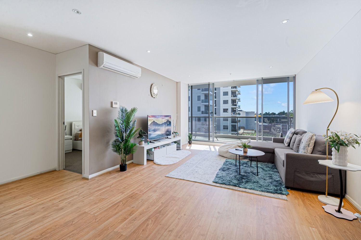 915/1C Burdett Street, Hornsby, Hornsby - Thumbnail 4