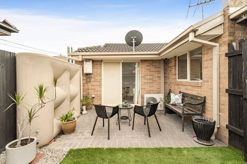 2/30 Heyington Avenue, Thomastown