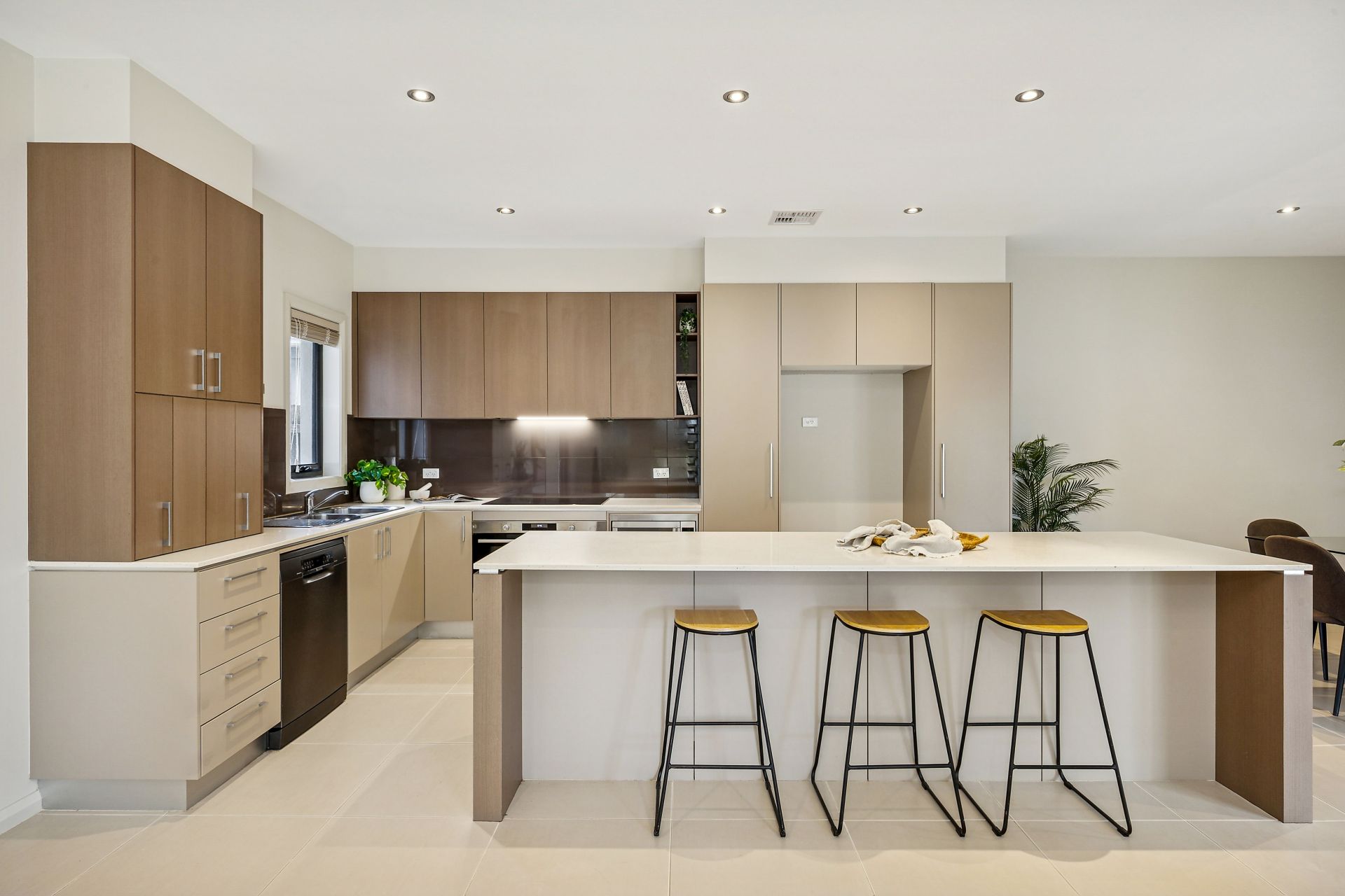 36 Beveridge Crescent, Forde, Forde - Thumbnail 2