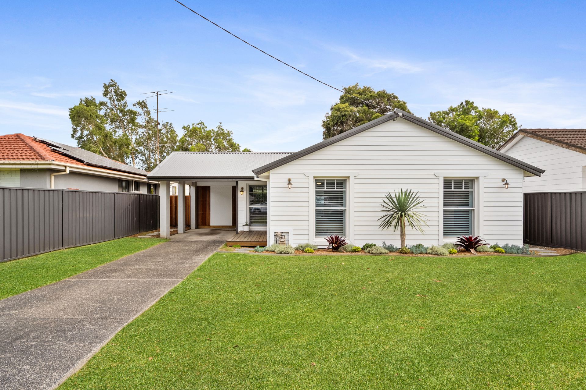 27 Emerald Place, Berkeley Vale NSW