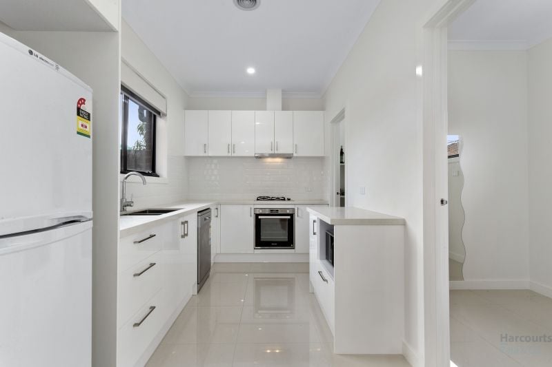 2/19 Arundel Avenue, Reservoir